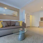 Lux Apartments